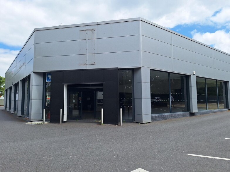 Hennock Road Central, Exeter for lease - Primary Photo - Image 1 of 7