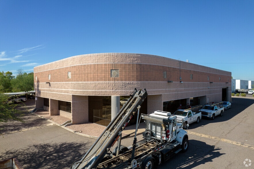 1343 N Tech Blvd, Gilbert, AZ for lease - Building Photo - Image 3 of 3