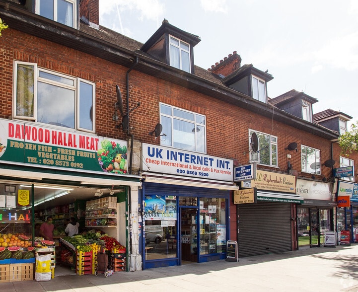16 Botwell Ln, Hayes for sale - Primary Photo - Image 1 of 1