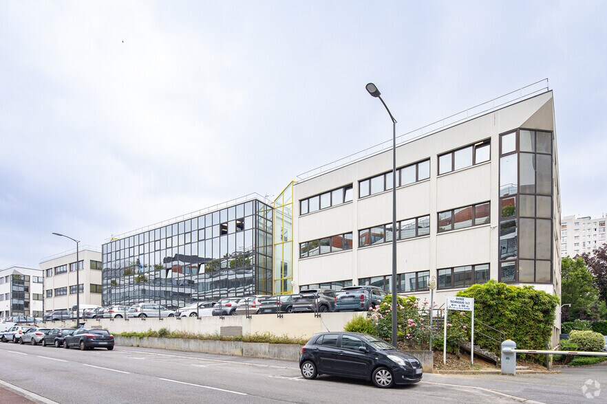 99-101 Rue Pierre Sémard, Châtillon for lease - Building Photo - Image 2 of 32