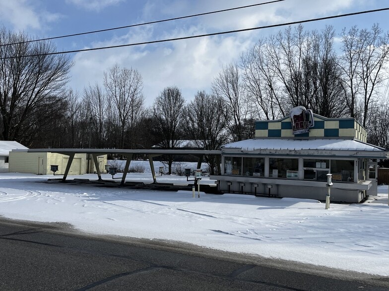 421 W River St, Antwerp, OH for sale - Primary Photo - Image 1 of 11