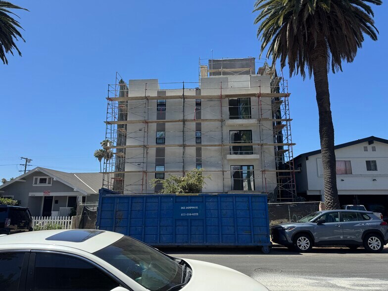 14728 W Friar St, Van Nuys, CA for sale - Building Photo - Image 2 of 7