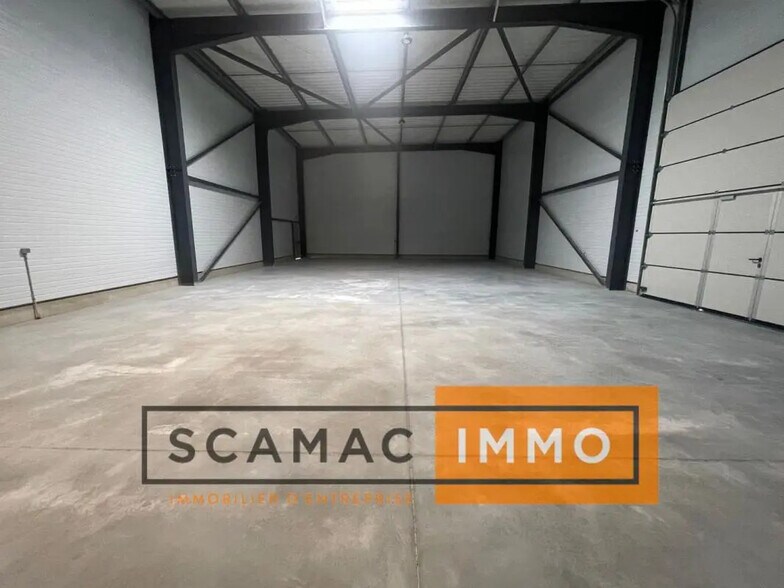 Industrial in Lambesc for lease - Interior Photo - Image 3 of 9