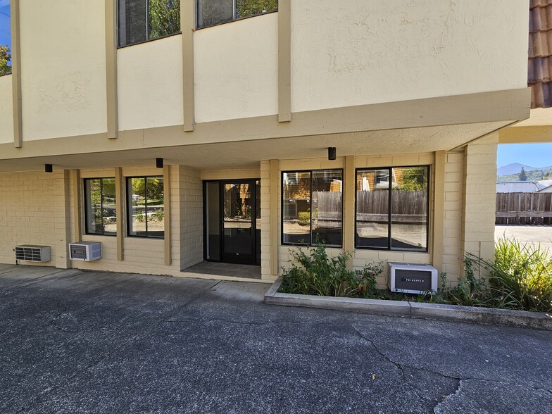 1017 E St, San Rafael, CA for lease - Building Photo - Image 3 of 11