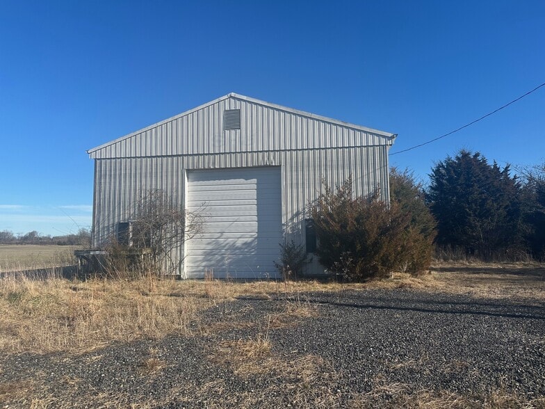 236 E Lake Rd, Woodstown, NJ for sale - Building Photo - Image 2 of 4