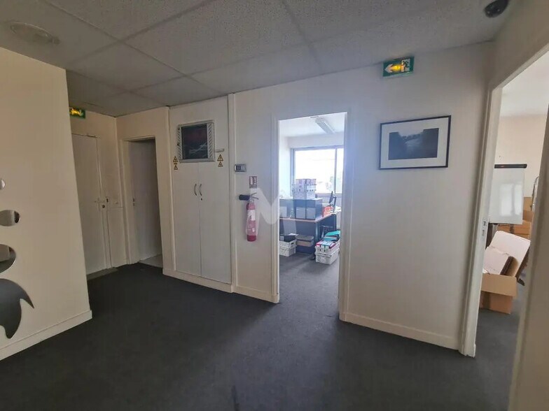 Office in Évry-Courcouronnes for lease - Interior Photo - Image 2 of 6