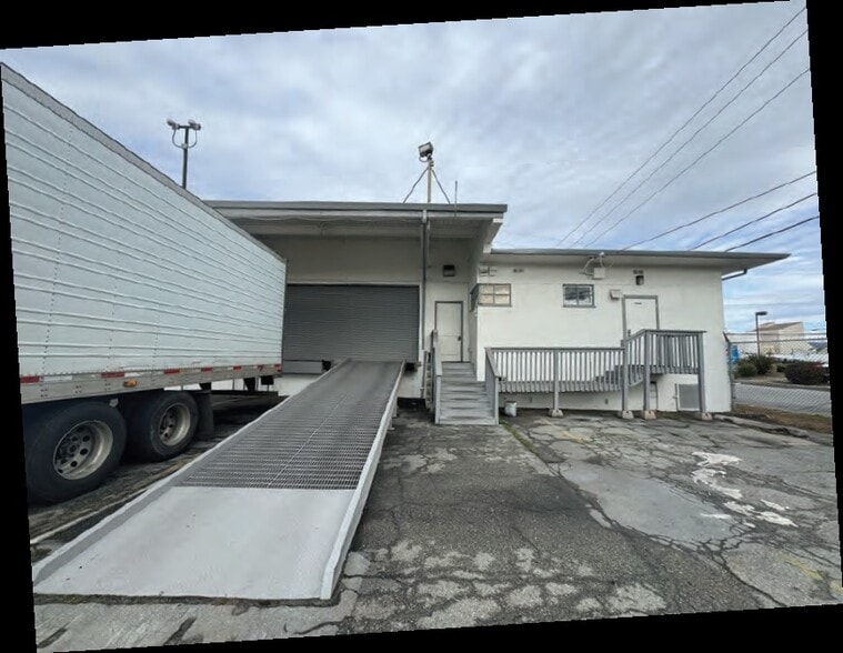 1084 Terven Ave, Salinas, CA for lease - Building Photo - Image 3 of 4
