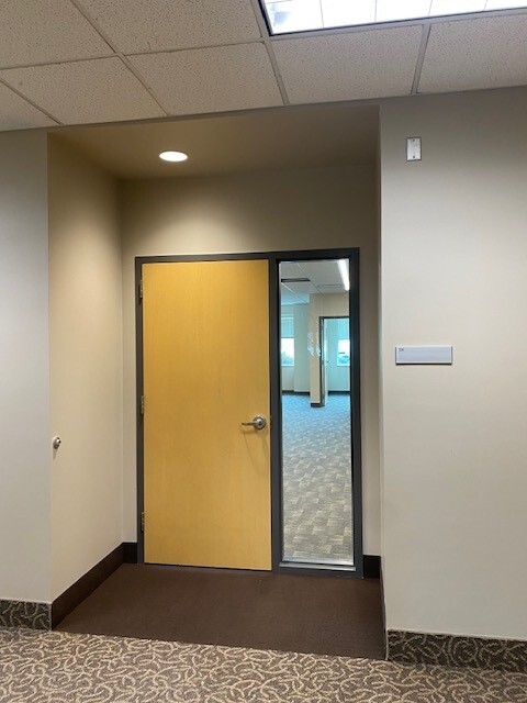 3425 40th Ave NW, Rochester, MN for lease Interior Photo- Image 1 of 6