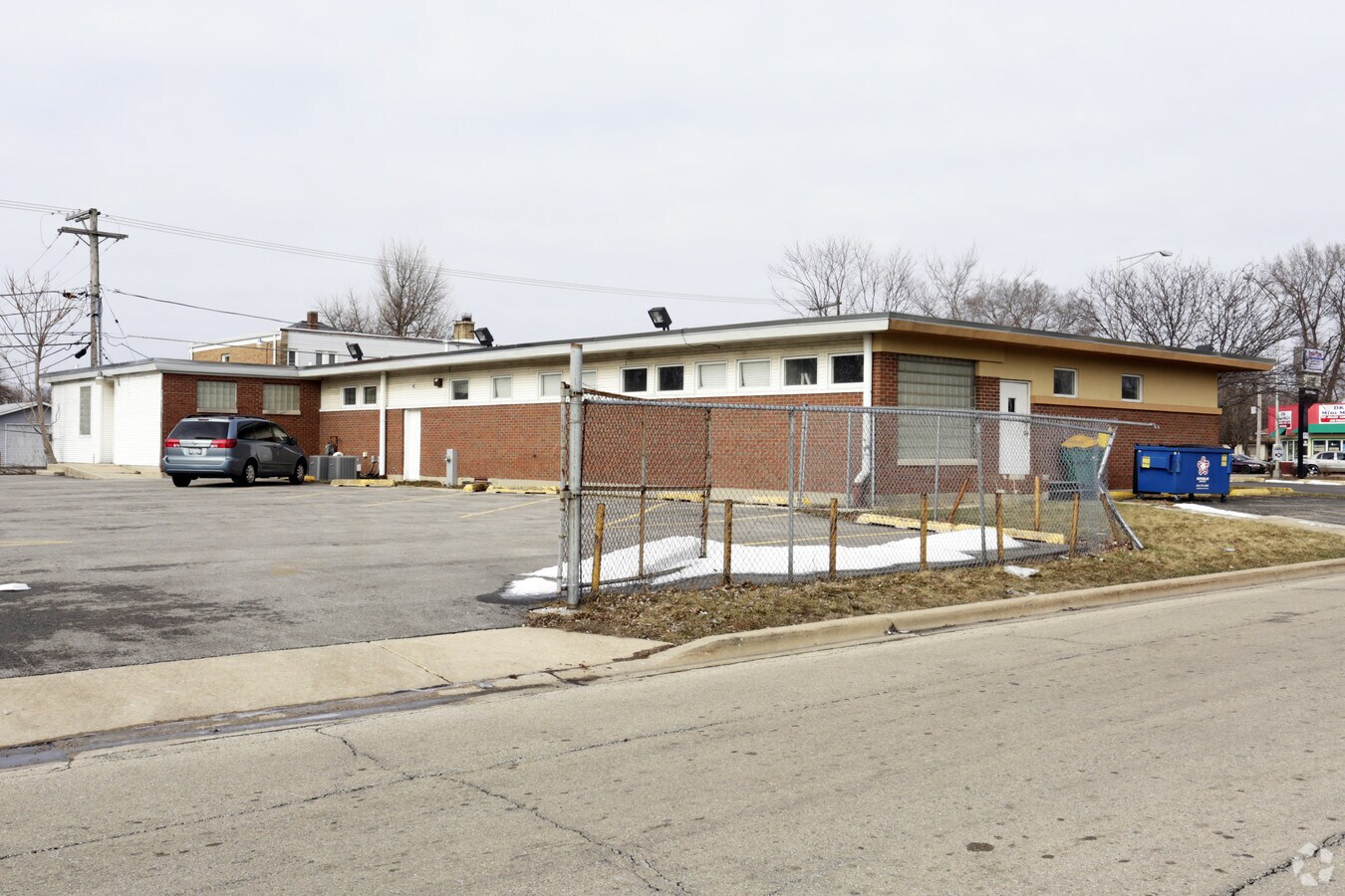 1000 W Jefferson St, Joliet, IL 60435