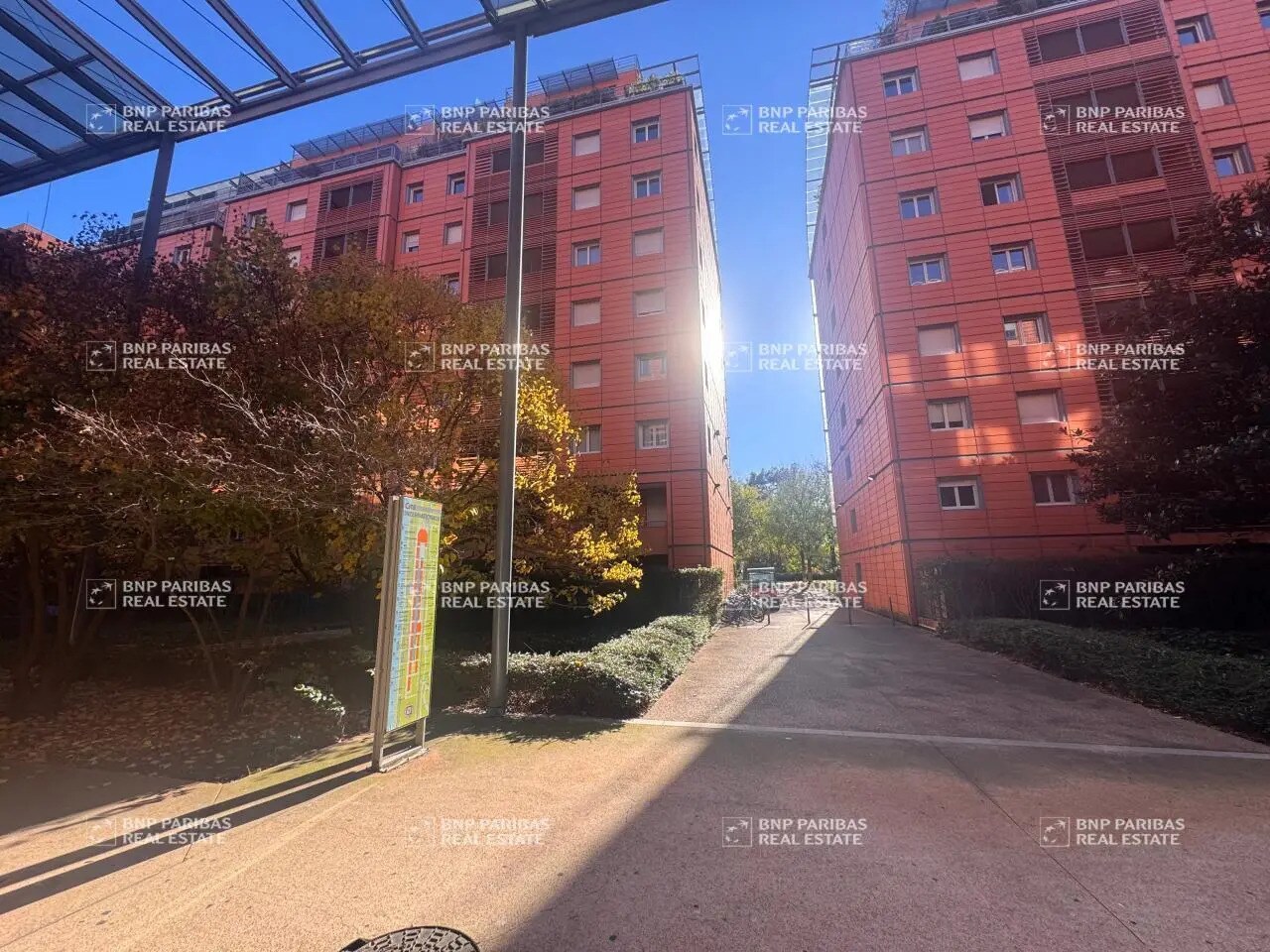 Office in Lyon for lease Building Photo- Image 1 of 23