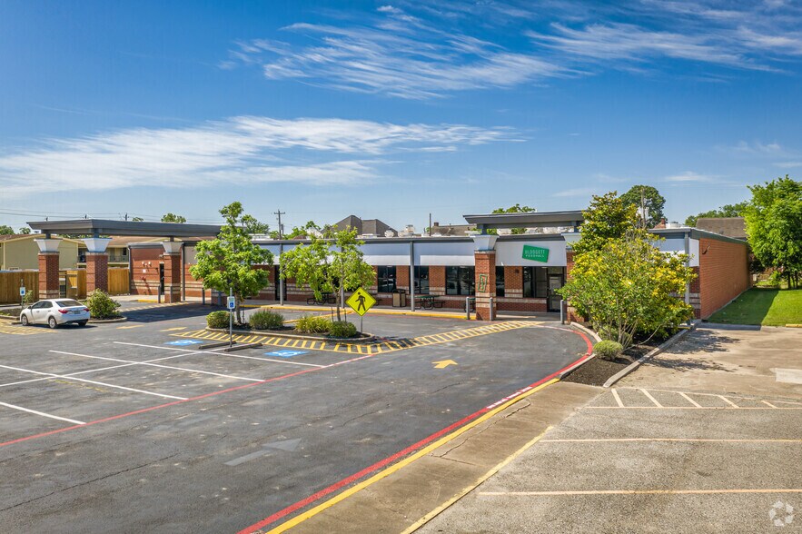 2616 Blodgett St, Houston, TX for lease - Building Photo - Image 2 of 17