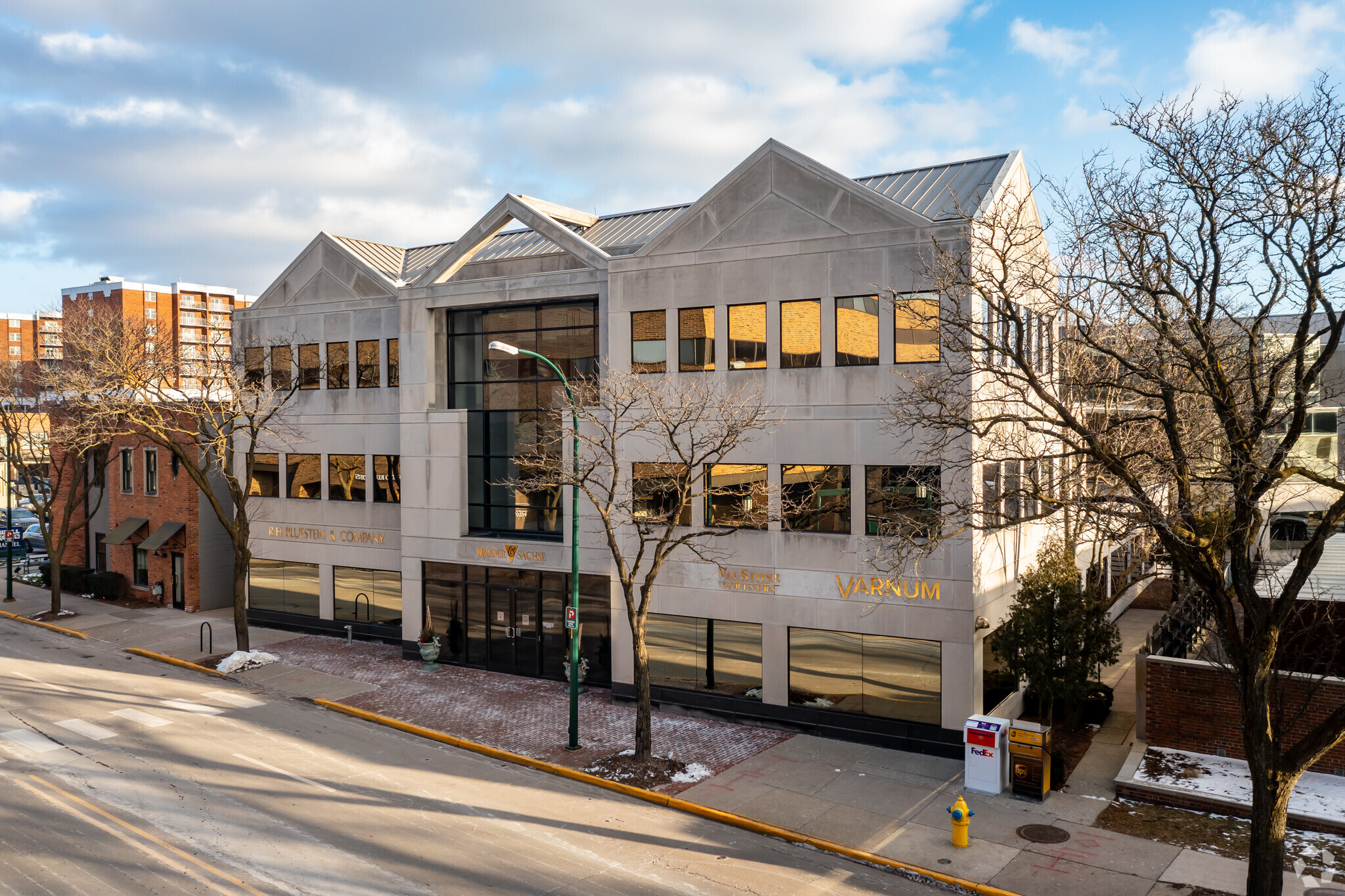 260 E Brown St, Birmingham, MI for lease Building Photo- Image 1 of 13