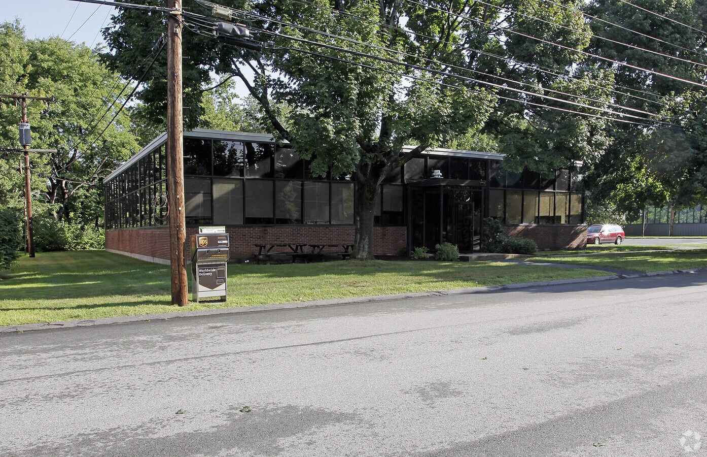 11 Mercer Rd, Natick, MA 01760