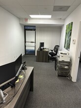 420 Federal Hwy, North Palm Beach, FL for lease Interior Photo- Image 1 of 8