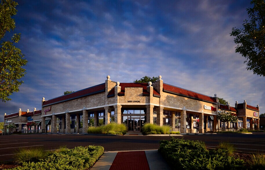 1680 Union Ave, Memphis, TN for sale - Building Photo - Image 1 of 1