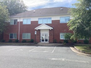 12 PGA Dr, Stafford, VA for lease Building Photo- Image 2 of 3