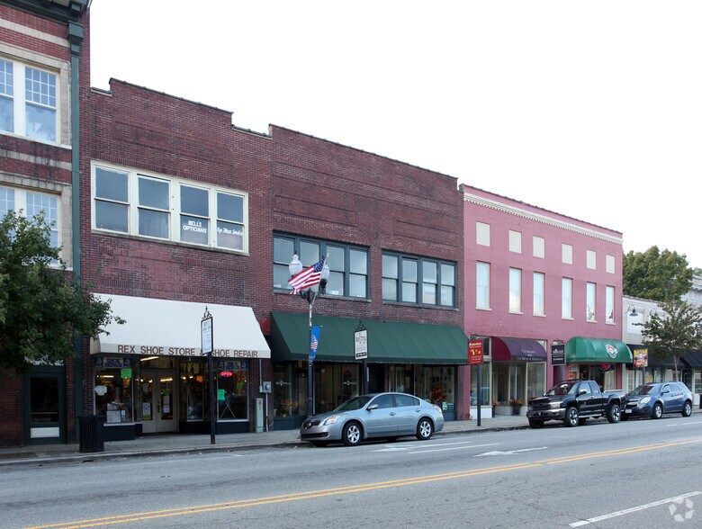 224-226 E Market St, Smithfield, NC for sale - Primary Photo - Image 1 of 1