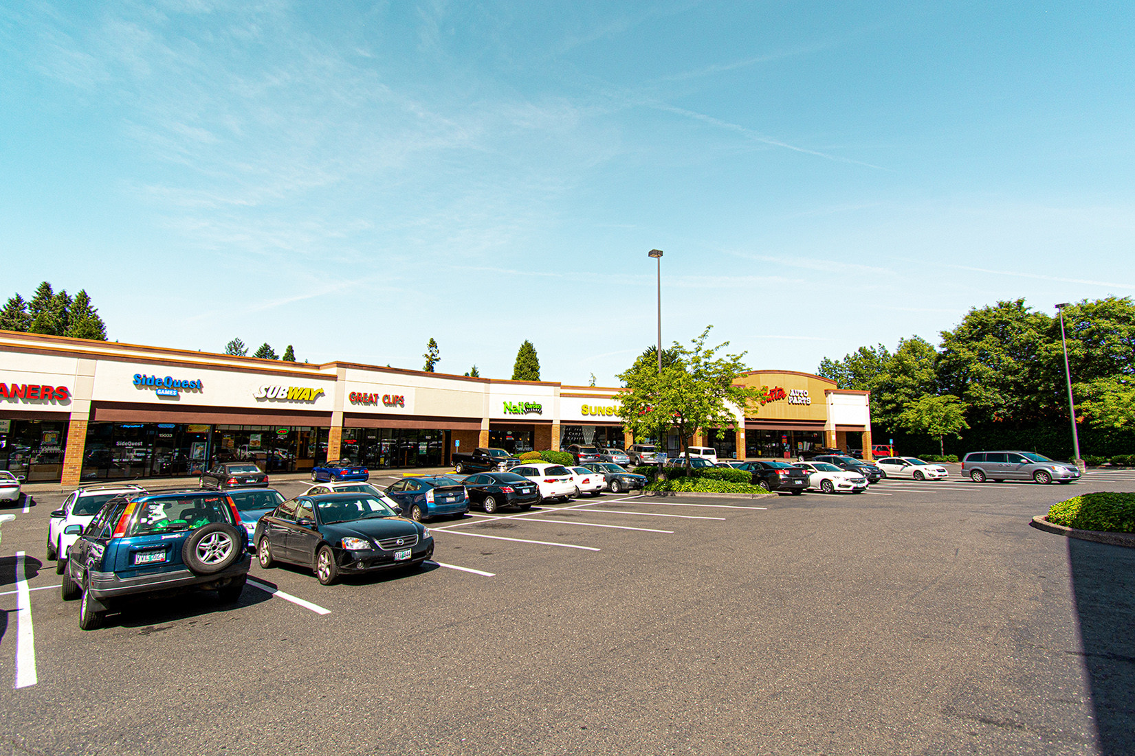 15003-15121 SE McLoughlin Blvd, Milwaukie, OR for lease Building Photo- Image 1 of 5