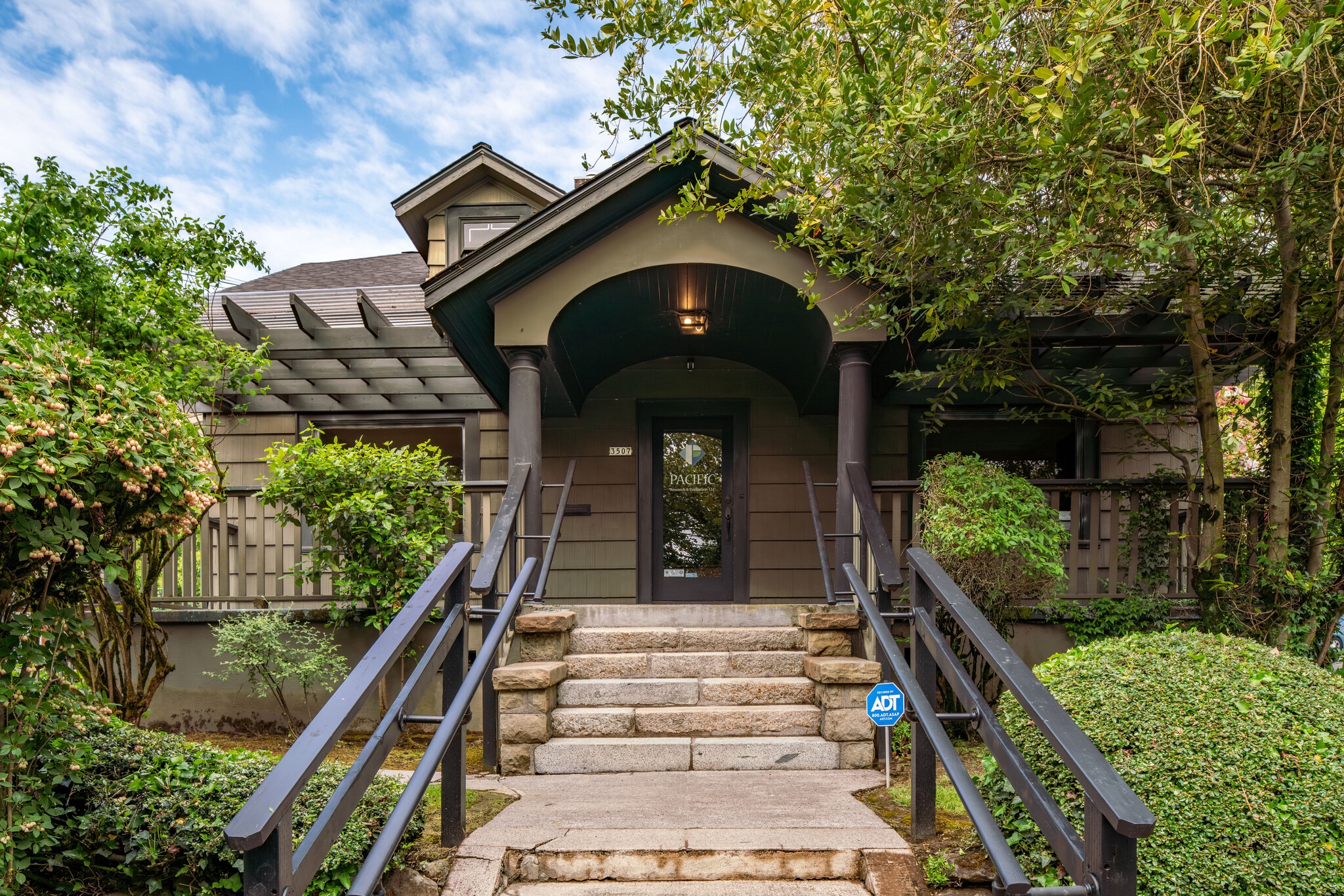 3507 SW Corbett Ave, Portland, OR for sale Building Photo- Image 1 of 9