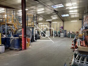 Flex in Valenton for lease Interior Photo- Image 2 of 2