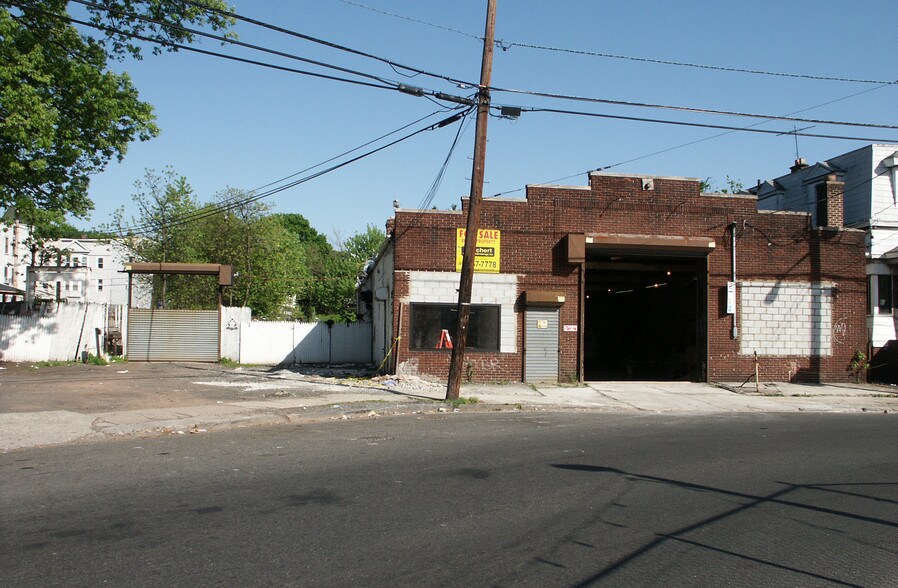 140-144 Ellis Ave, Irvington, NJ for sale - Primary Photo - Image 1 of 1