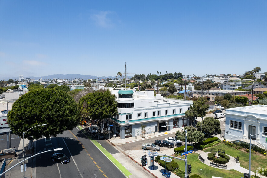 2525 Main St, Santa Monica, CA for lease - Aerial - Image 2 of 75