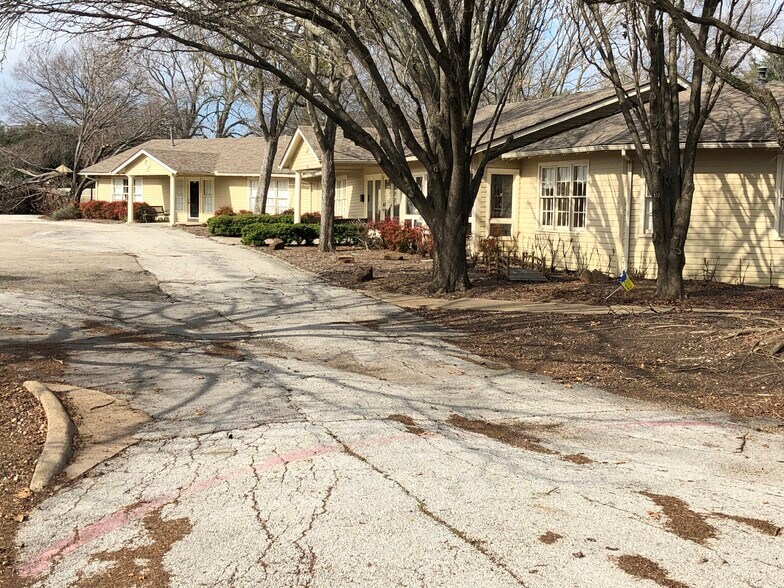 7605 Virginia Pkwy, McKinney, TX for sale - Primary Photo - Image 1 of 6