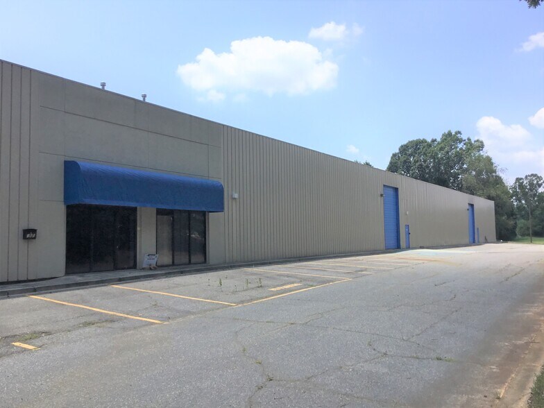 165 Dancer Dr, Easley, SC for sale - Building Photo - Image 1 of 1