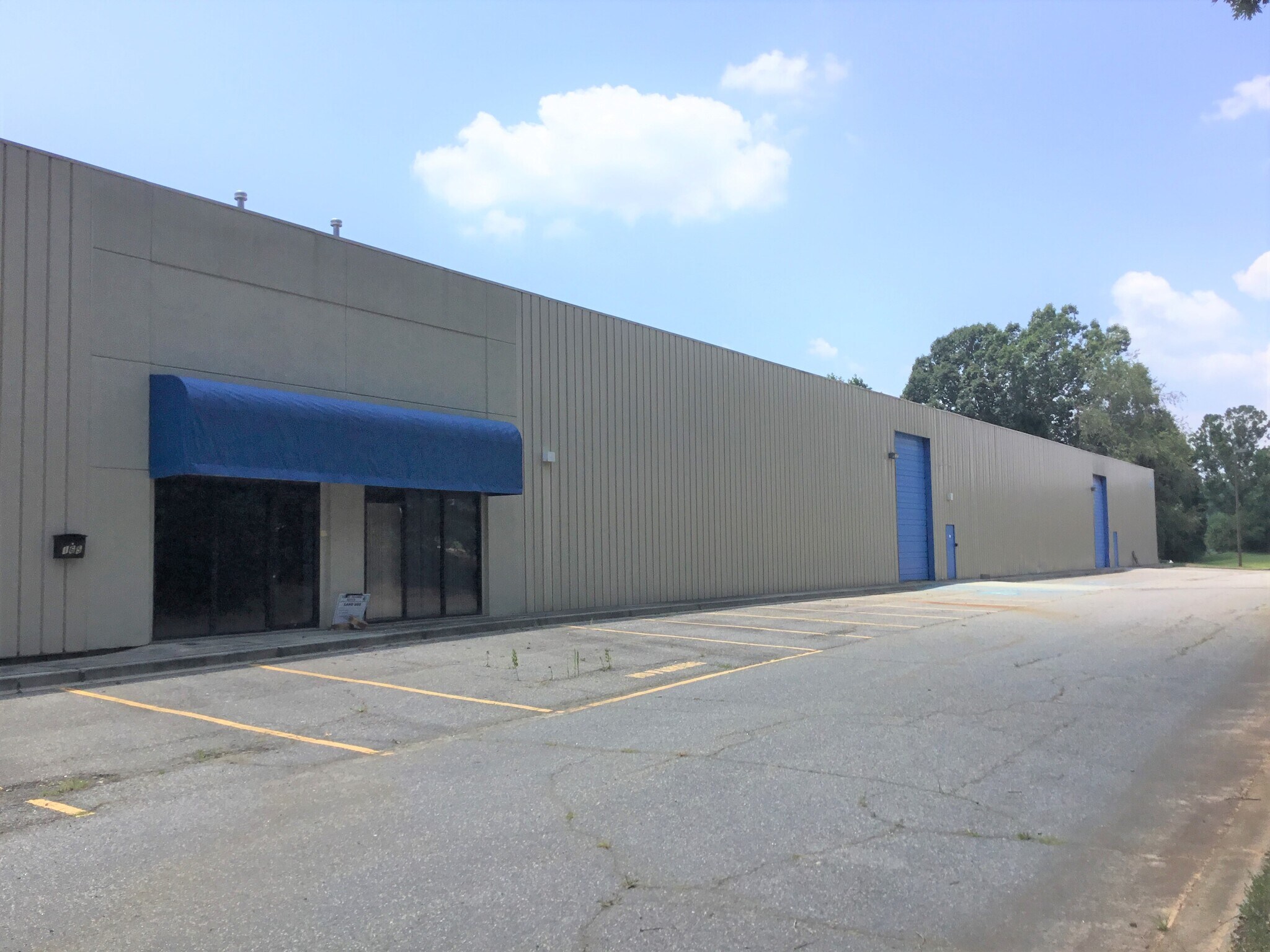 165 Dancer Dr, Easley, SC for sale Building Photo- Image 1 of 1