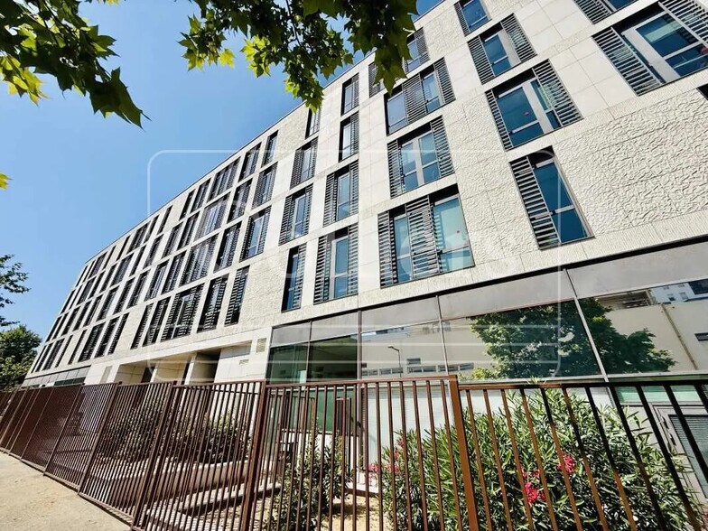 67 Rue Du Chevalier Paul, Marseille for lease - Building Photo - Image 1 of 9