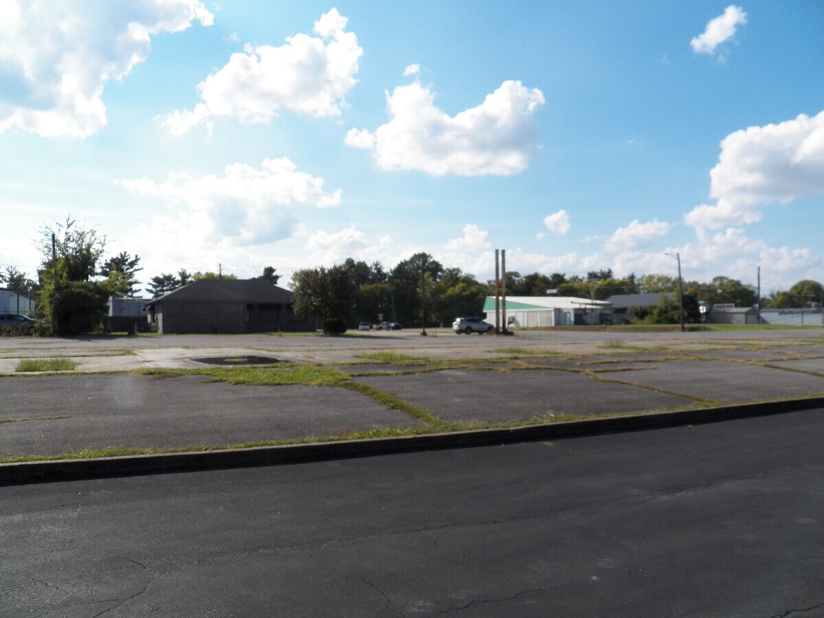 0 wallace blvd, Clarksville, TN 37042