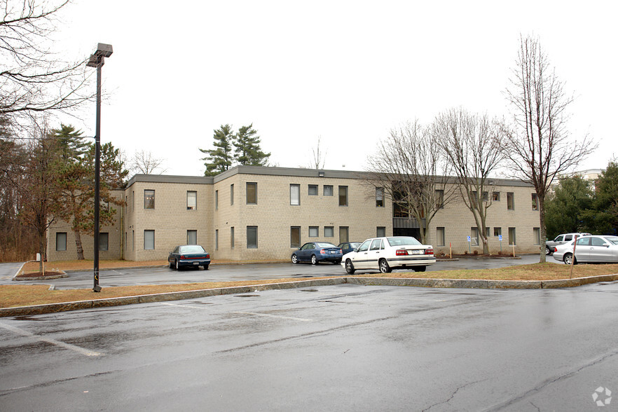 10 Mckown Rd, Albany, NY for sale - Primary Photo - Image 1 of 4