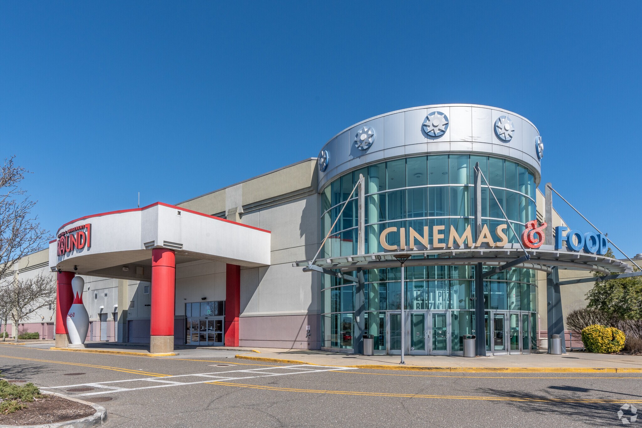 358 Broadway Mall, Hicksville, NY 11801