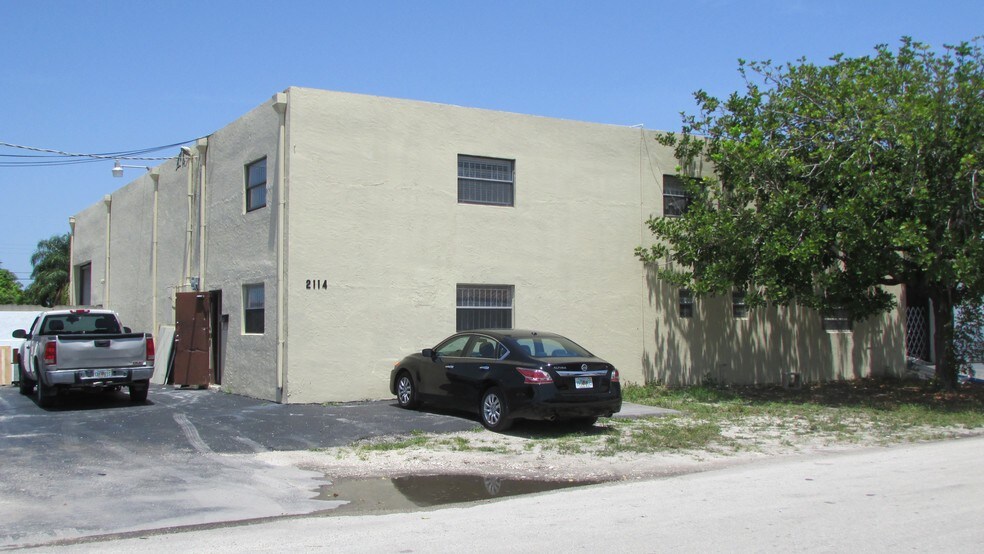 2114 SW 60th Way, Miramar, FL for sale - Building Photo - Image 1 of 1