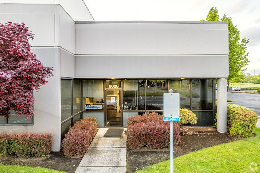 6002-6026 NE 112th Ave, Portland, OR for lease - Building Photo - Image 3 of 7