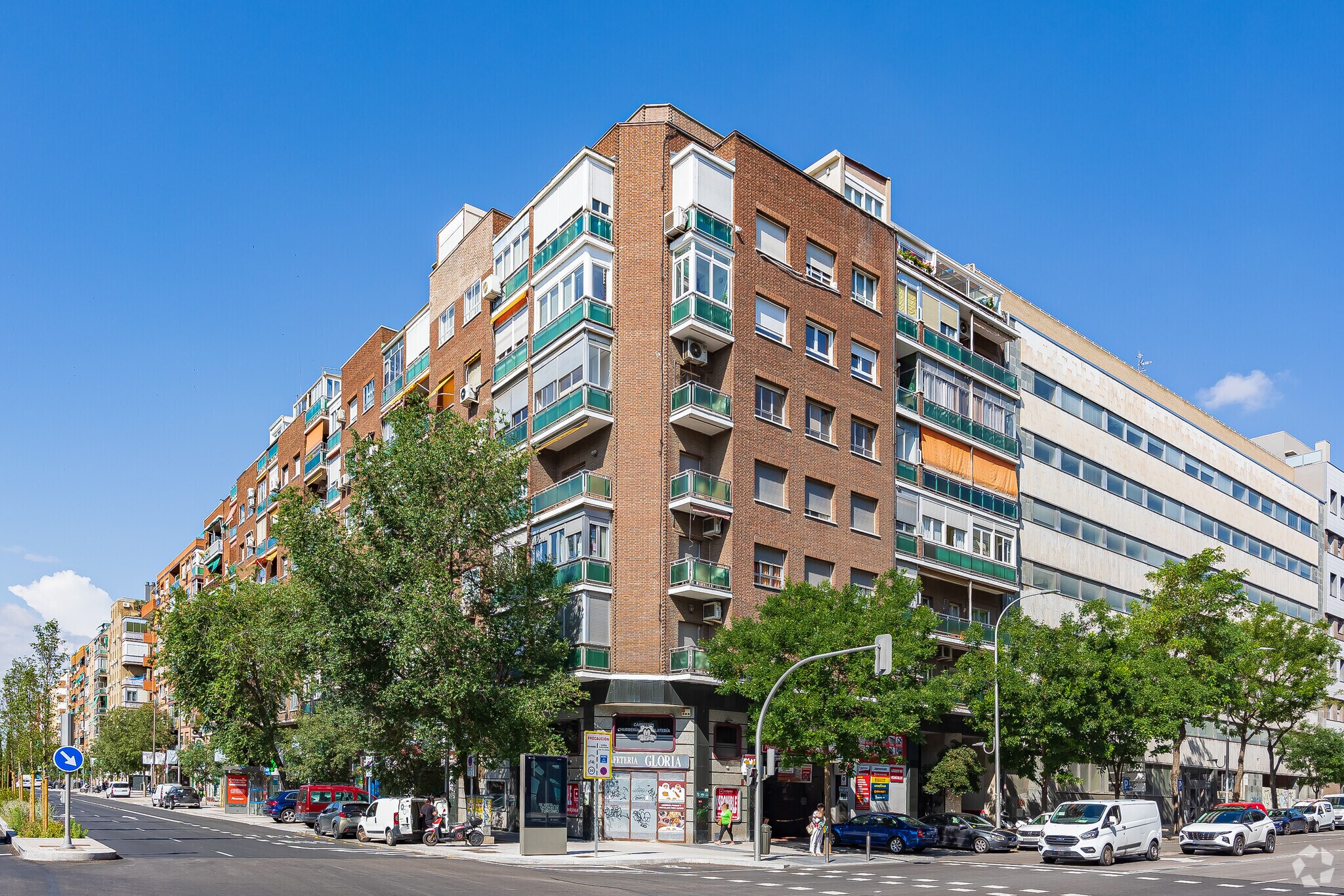 Retail in Madrid, Madrid for lease Primary Photo- Image 1 of 3