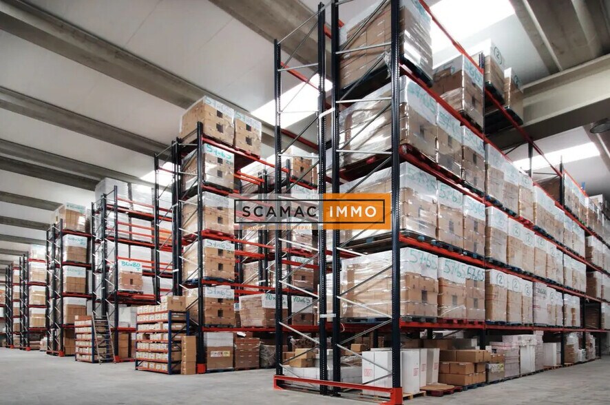 Office in Émerainville for lease - Building Photo - Image 1 of 5