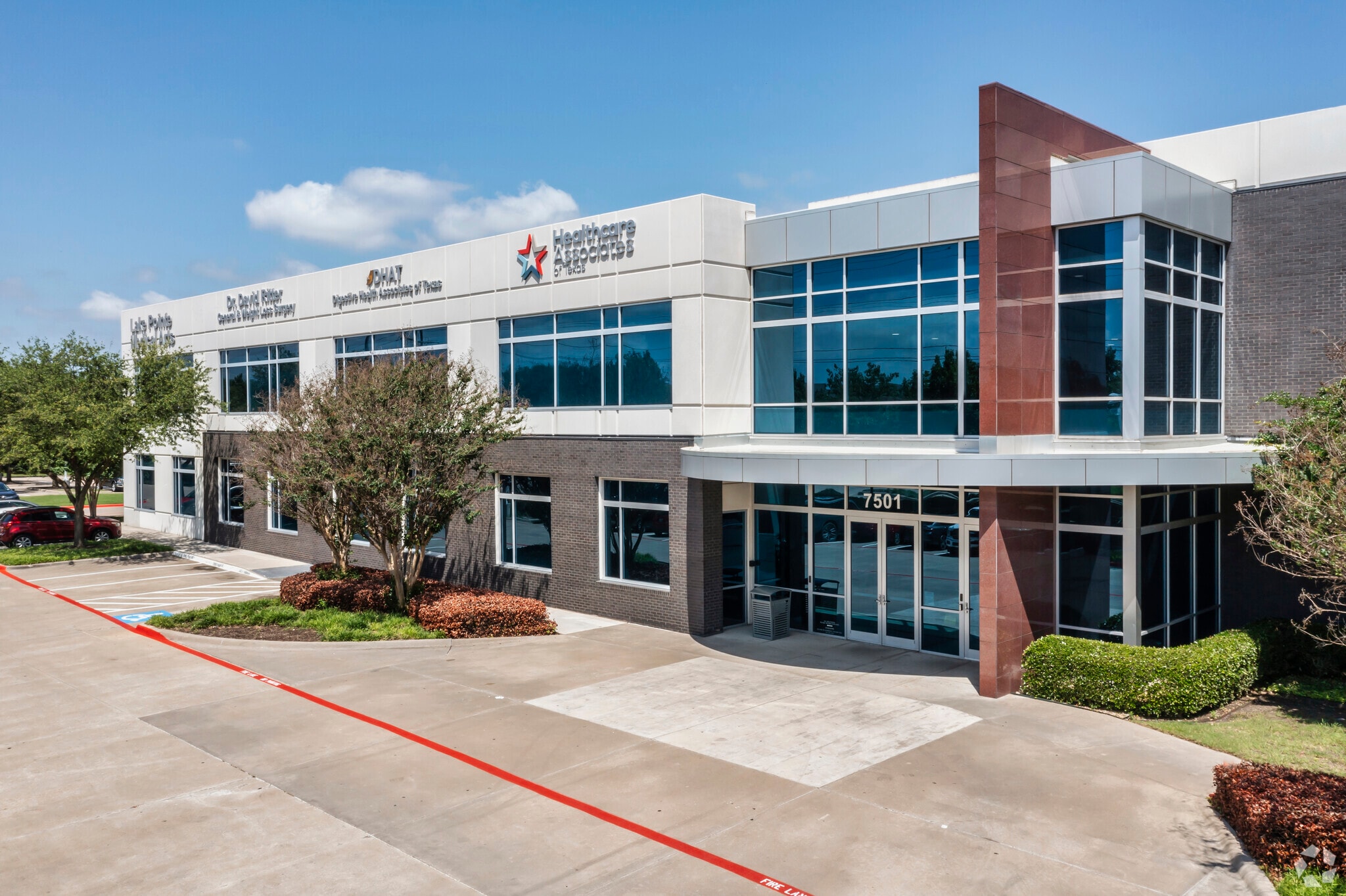 7501 Lakeview Pkwy, Rowlett, TX for lease Primary Photo- Image 1 of 9