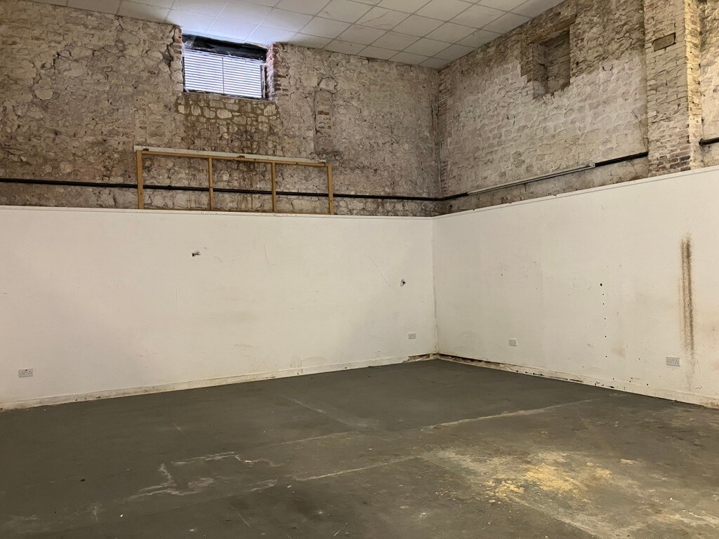 Abbey Rd, Kings Lynn for lease Interior Photo- Image 1 of 3
