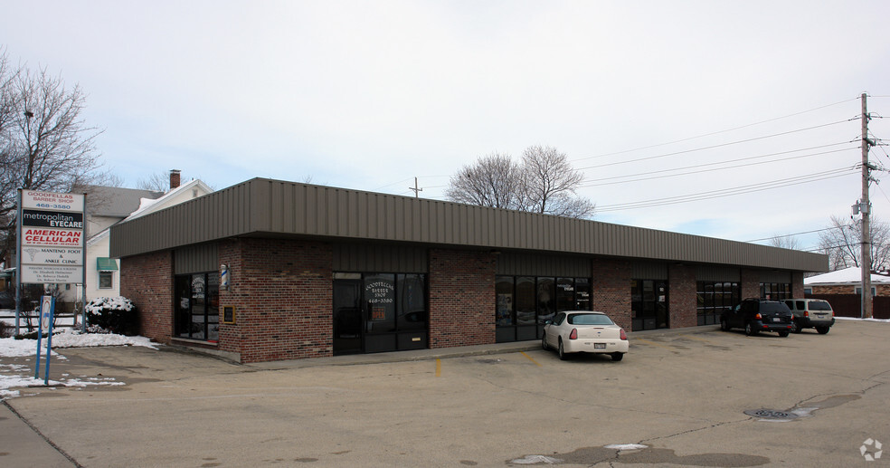 190 S Locust St, Manteno, IL for lease - Building Photo - Image 2 of 6