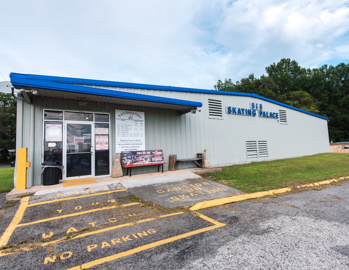 115 Kenmoreland Cir, Calhoun, GA 30701