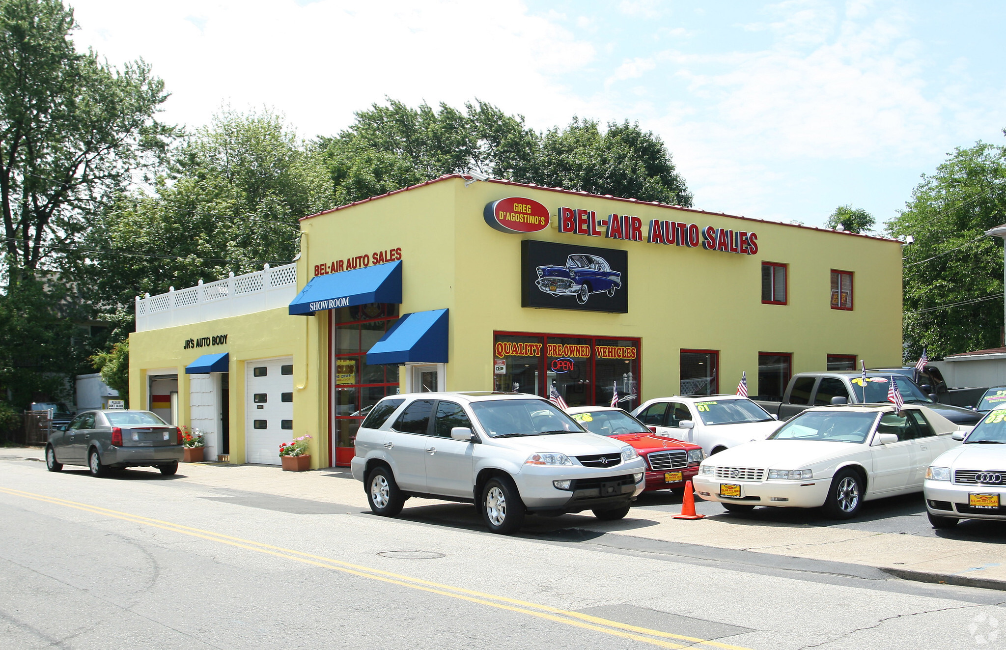 Used Car Dealership-Body Shop- Lease/Buy portfolio of 3 properties for sale on LoopNet.com Building Photo- Image 1 of 9