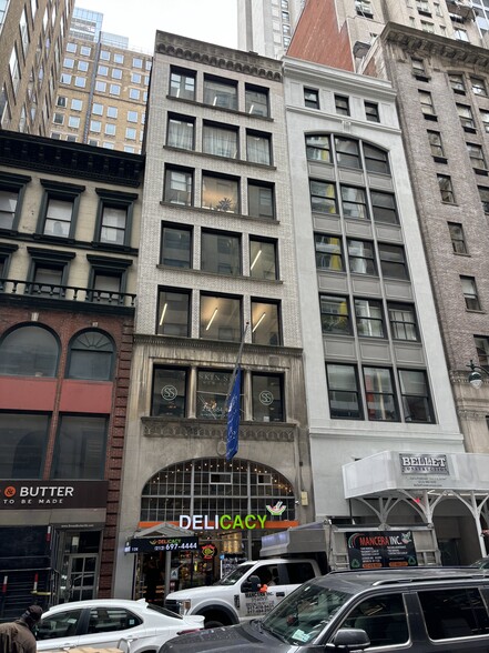 12 E 44th St, New York, NY for lease - Building Photo - Image 1 of 5