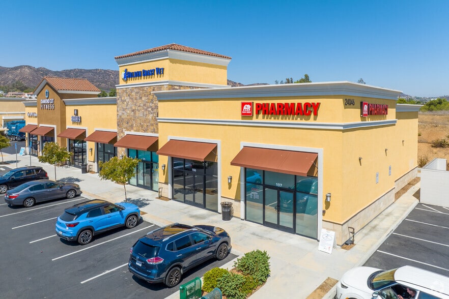 Clinton Keith Rd, Wildomar, CA for lease - Building Photo - Image 3 of 4