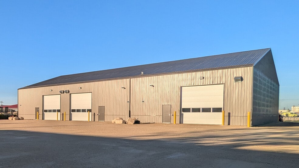 17 Don Valley Pky, Oakbank, MB for lease - Building Photo - Image 1 of 5