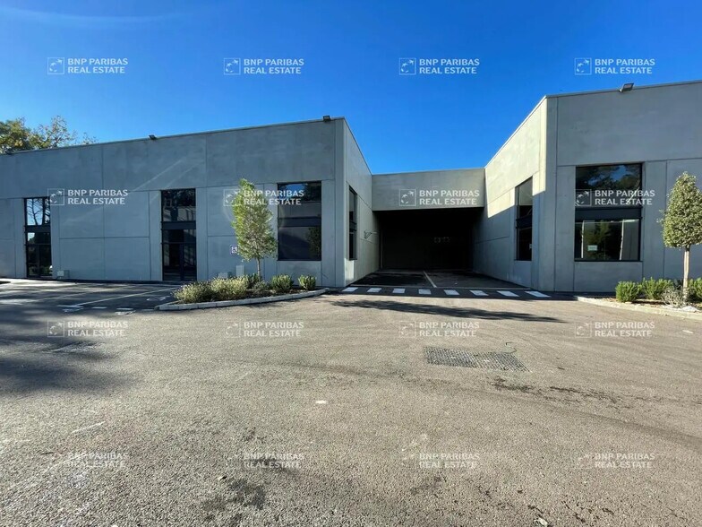 Flex in Mougins for lease - Building Photo - Image 2 of 44