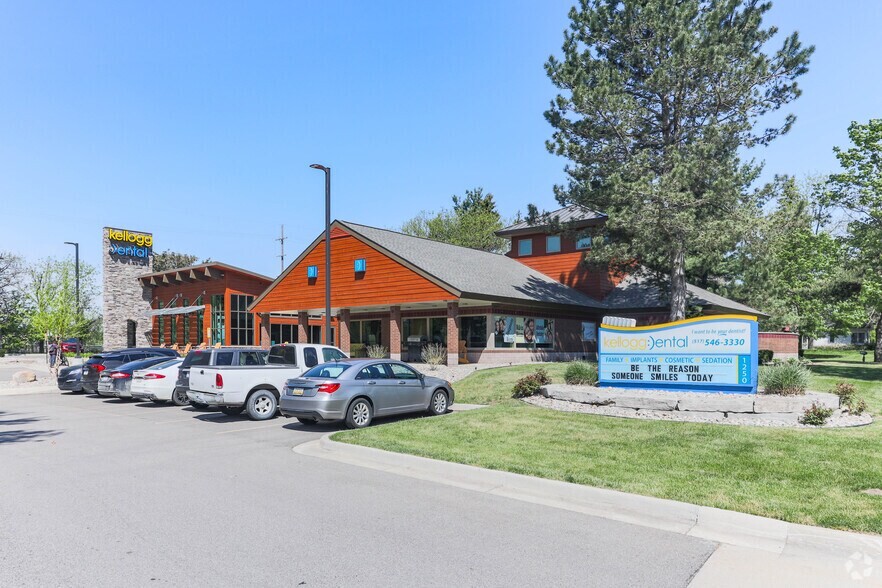 1250 Byron Rd, Howell, MI 48843