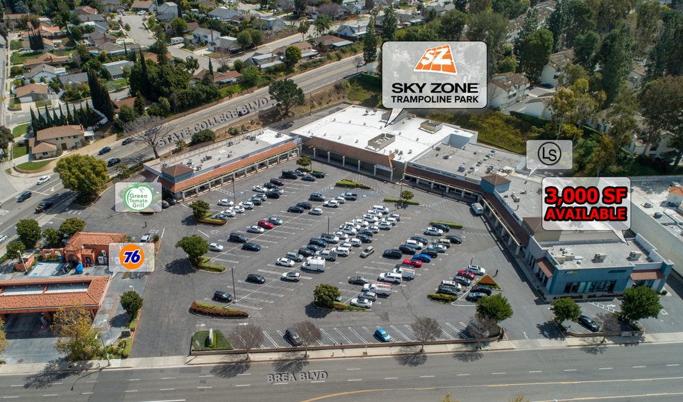 720-796 N Brea Blvd, Brea, CA for lease - Building Photo - Image 1 of 6