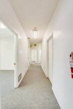 1617 Ridgewood Ave, Holly Hill, FL for lease Interior Photo- Image 1 of 18