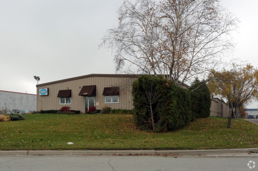 1050 Heritage Rd, Burlington, ON L7L 4X9 | LoopNet